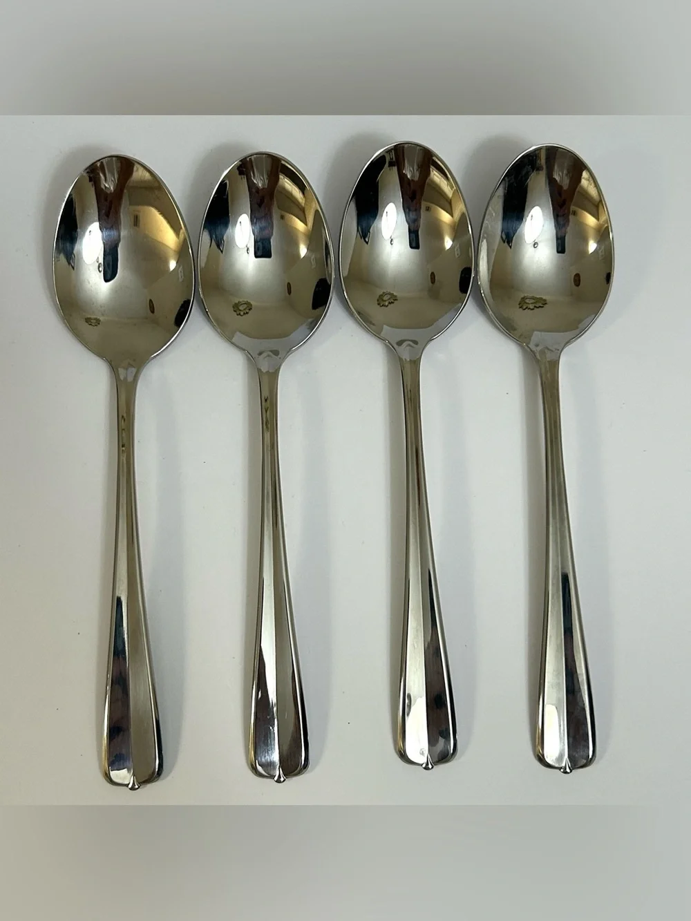 Oneida Gala Impulse Stainless Flatware Set - Forks & Spoons - 8 total